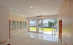 Grove Drive (D10), Semi-Detached #594495291